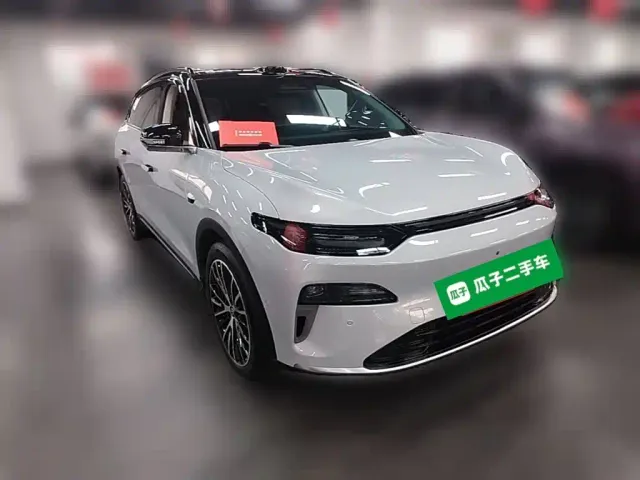 Leapmotor C11 — Фото автомобиля 5