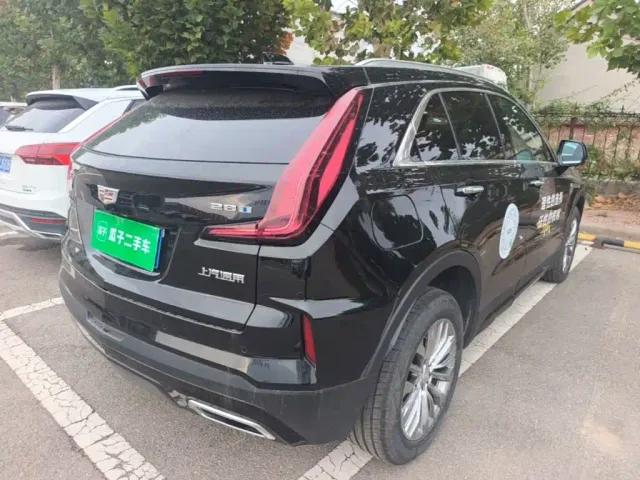 Cadillac XT4 — Фото автомобиля 6