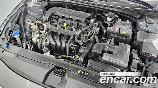 Hyundai Avante CN7 — Фото автомобиля 6