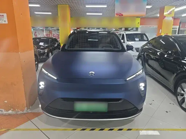 Nio ES8 — Фото автомобиля 2