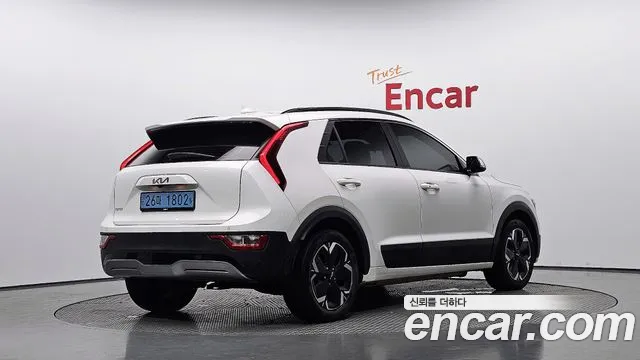 Kia Niro — Фото автомобиля 2