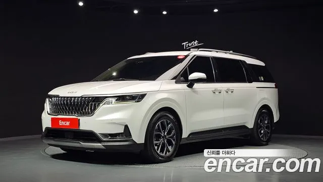 Фотография автомобиля — Kia Carnival Generation 4