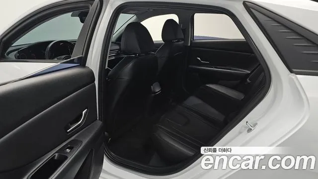 Hyundai Avante CN7 — Фото автомобиля 18