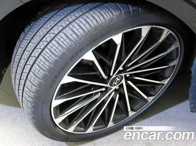 Hyundai Grandeur Grandeur (GN7) 3.5 Бензин 4WD — Фото автомобиля 20