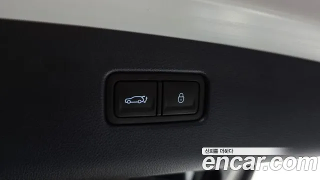 Genesis GV70 2.5T Бензин 2WD — Фото автомобиля 20