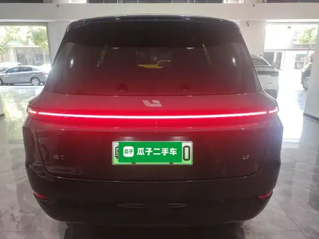 Li Auto L9 — Фото автомобиля 5