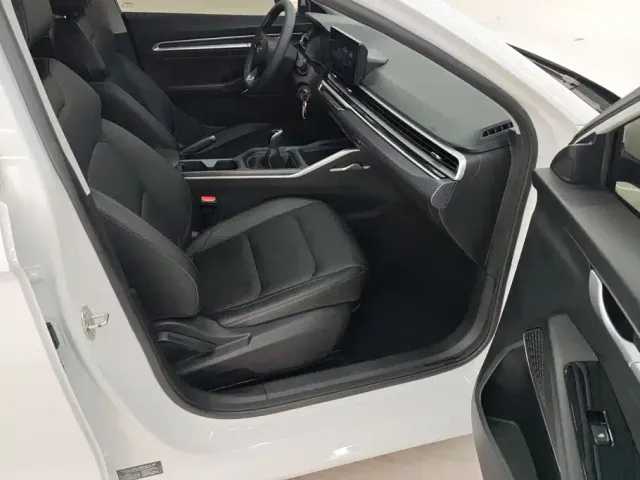 Geely Emgrand — Фото автомобиля 8