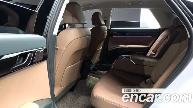 Hyundai Grandeur GN7 — Фото автомобиля 11