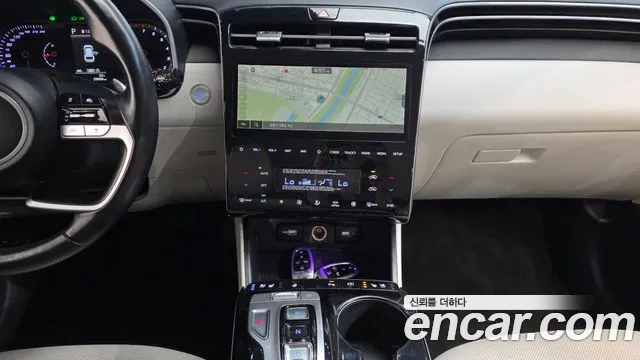 Hyundai Tucson Tucson (NX4) Бензин 1.6 турбо 2WD — Фото автомобиля 14