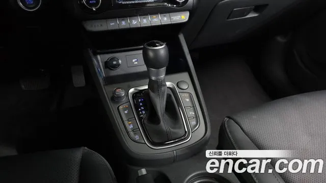 Hyundai Kona Новый Kona Бензин 2.0 2WD — Фото автомобиля 8