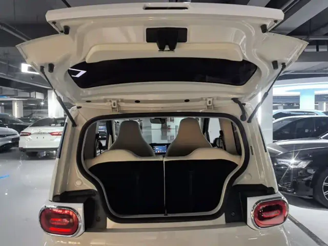 Wuling Hongguang Mini EV — Фото автомобиля 18