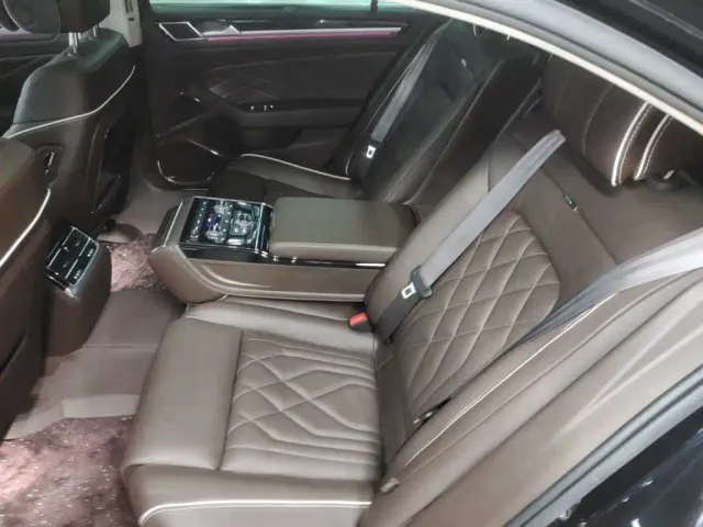 Volkswagen Phideon — Фото автомобиля 16