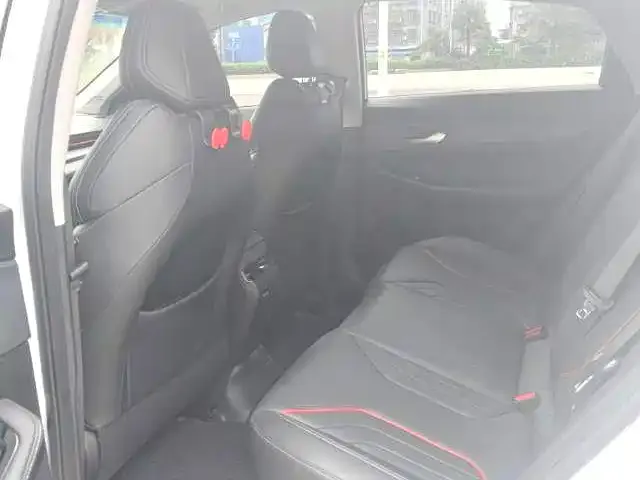 Geely Binrui — Фото автомобиля 5