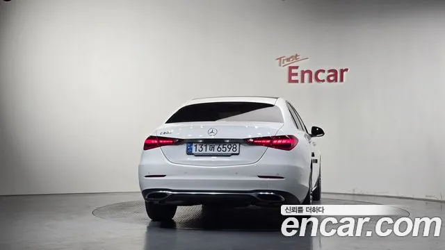 Mercedes-Benz C-Class — Фото автомобиля 4