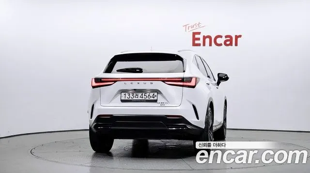 Lexus NX 2nd Gen — Фото автомобиля 4