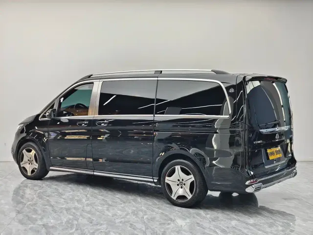 Mercedes-Benz V-Class — Фото автомобиля 9