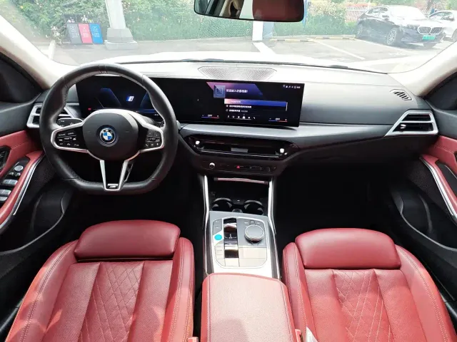 BMW i3 — Фото автомобиля 20