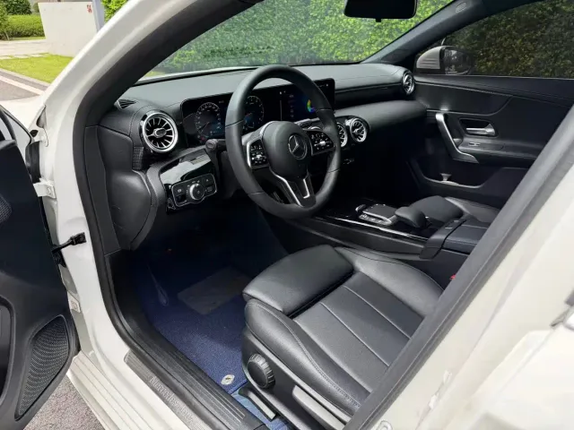 Mercedes-Benz A-Class — Фото автомобиля 4