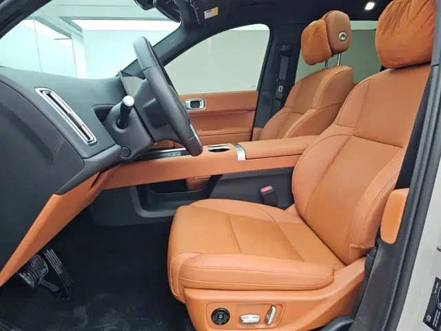 Li Auto L6 — Фото автомобиля 7