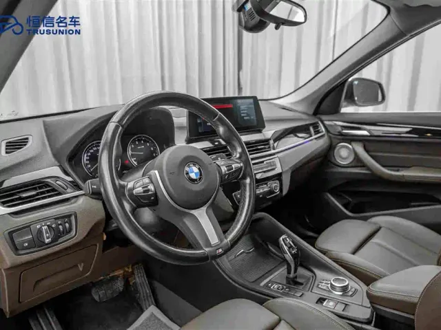 BMW X1 — Фото автомобиля 12