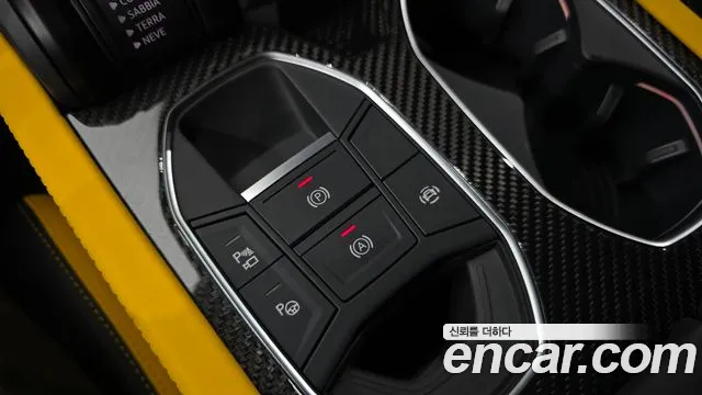 Lamborghini Urus — Фото автомобиля 27