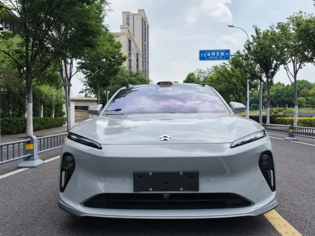 Nio ET5 — Фото автомобиля 3