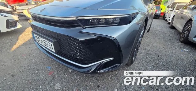 Фотография автомобиля — Toyota Crown