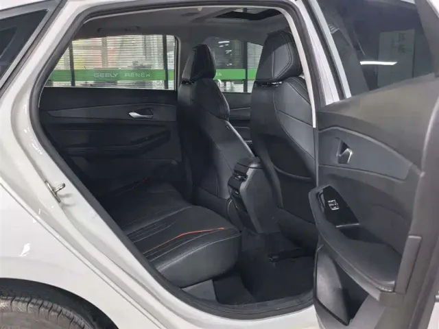Geely Binrui — Фото автомобиля 13