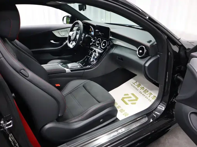 Mercedes-Benz C-Class AMG — Фото автомобиля 20