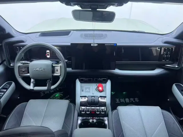BYD FangChengBao Leopard 5 — Фото автомобиля 4