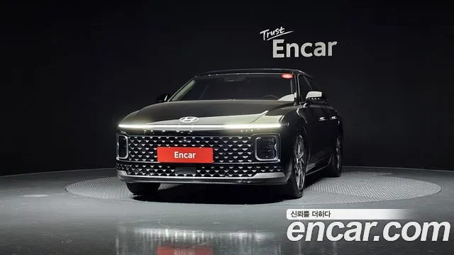 Hyundai Grandeur Grandeur (GN7) 2.5 Бензин 2WD — Фото автомобиля 3
