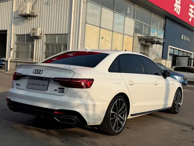 Audi A4L — Фото автомобиля 5