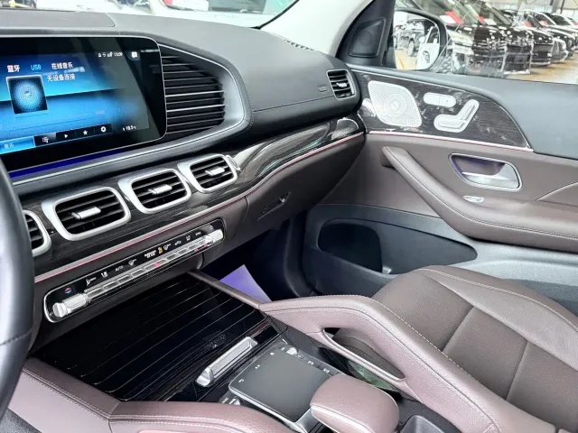 Mercedes-Benz GLE-Class — Фото автомобиля 7