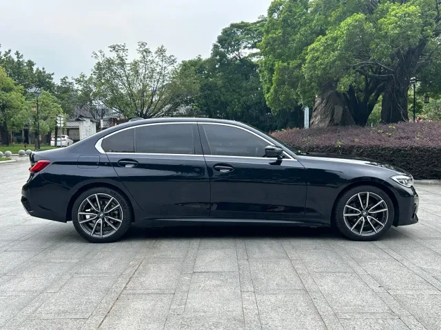 BMW 3 Series — Фото автомобиля 5