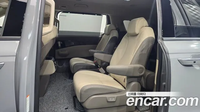 Kia Carnival 4th Gen — Фото автомобиля 18