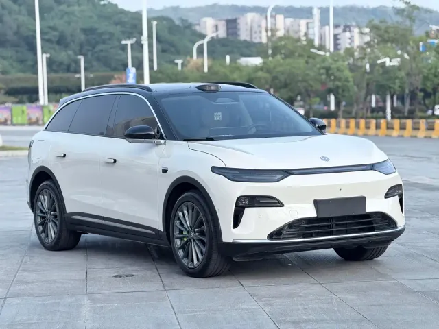 Leapmotor C11 — Фото автомобиля 3