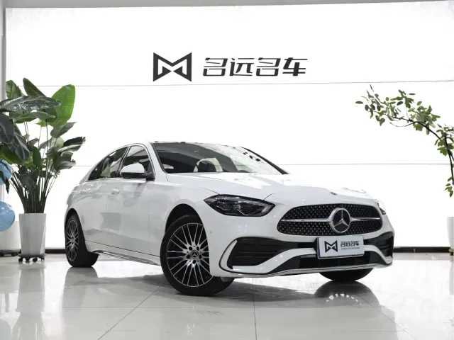 Mercedes-Benz C-Class — Фото автомобиля 3