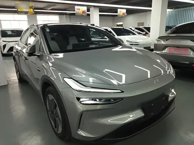 Onvo L60 — Фото автомобиля 3