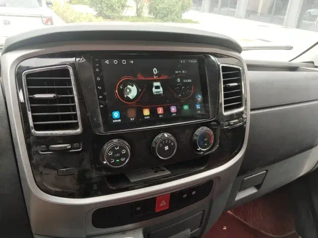 Dongfeng Yufeng — Фото автомобиля 5
