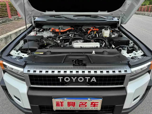 Toyota Prado — Фото автомобиля 13