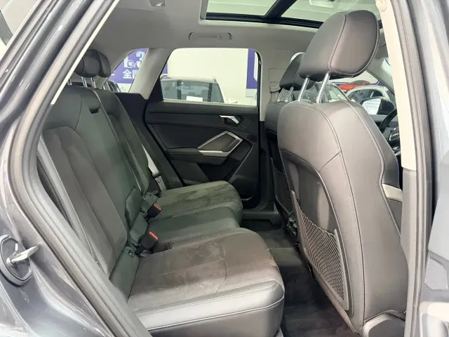 Audi Q3 — Фото автомобиля 11