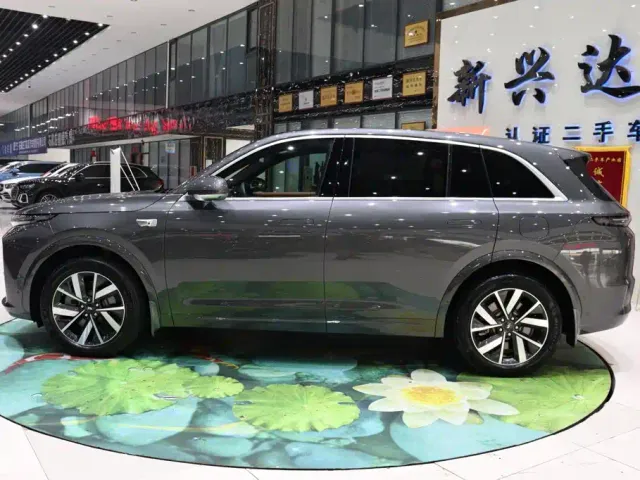 Li Auto L7 — Фото автомобиля 3