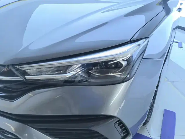 Roewe i5 — Фото автомобиля 5