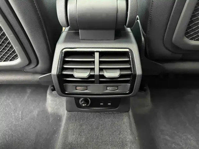 Audi Q3 — Фото автомобиля 14