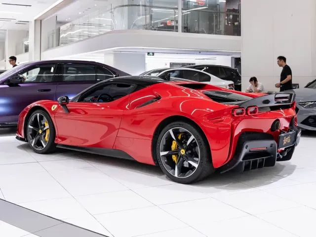 Ferrari SF90 — Фото автомобиля 5