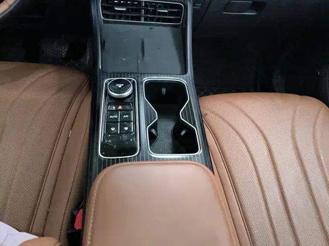 Chery Tiggo 8 — Фото автомобиля 16