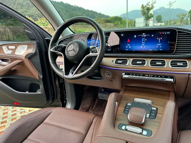 Mercedes-Benz GLE-Class — Фото автомобиля 15