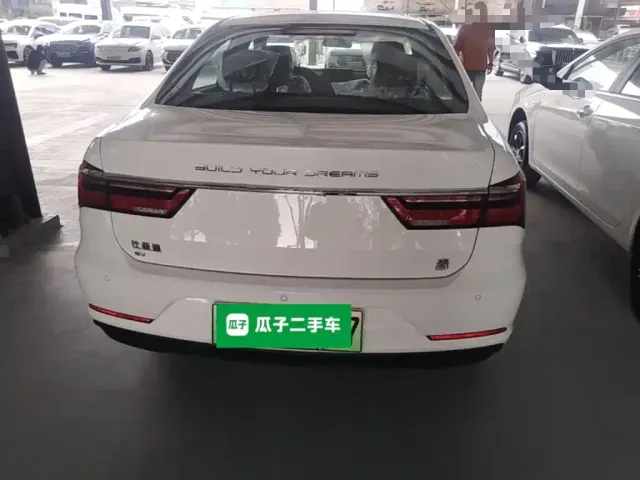 BYD Qin — Фото автомобиля 5