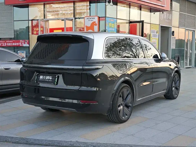Li Auto L9 — Фото автомобиля 9