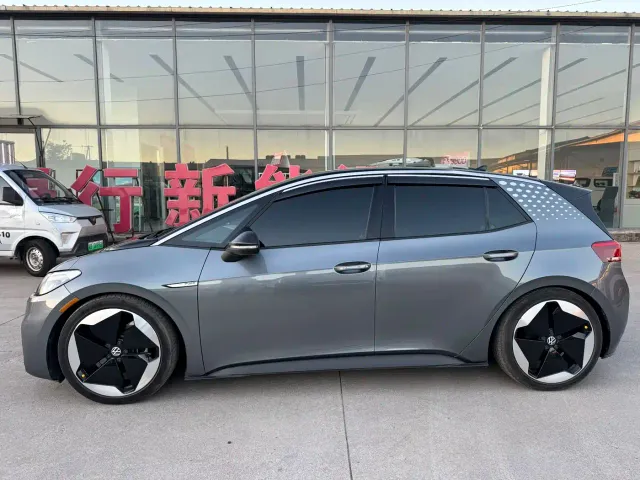 Volkswagen ID.3 — Фото автомобиля 5